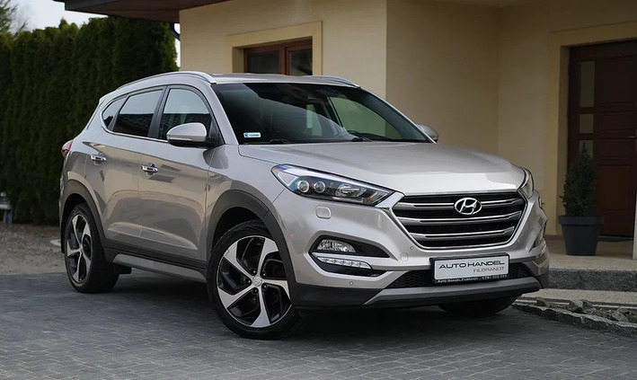 Hyundai Tucson cena 77900 przebieg: 139000, rok produkcji 2017 z Świnoujście małe 742